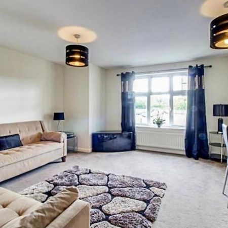 The Wickets - 2 Bedroom Apartment Overlooking Cricket Club Marton-in-Cleveland Екстериор снимка