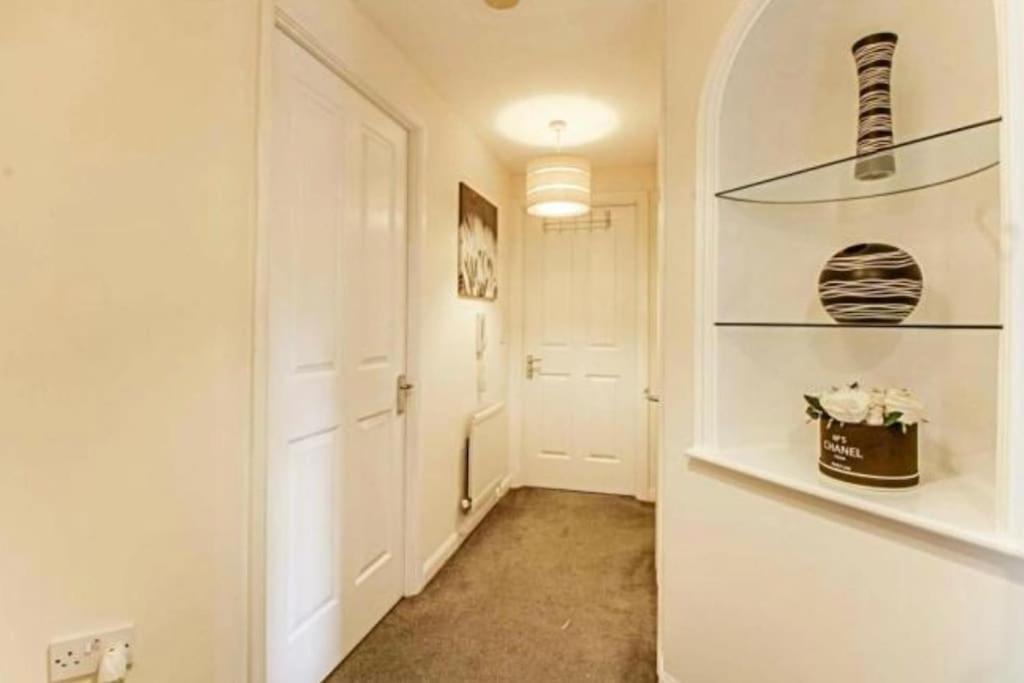 The Wickets - 2 Bedroom Apartment Overlooking Cricket Club Marton-in-Cleveland Екстериор снимка