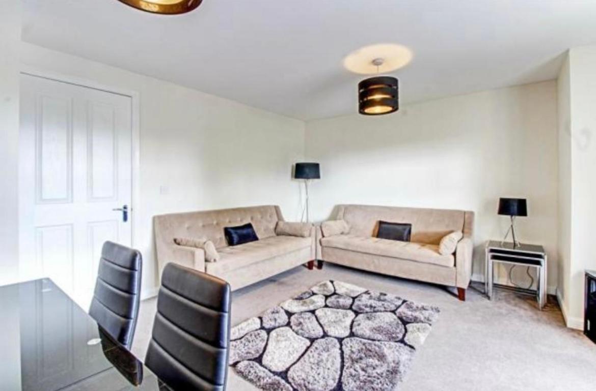The Wickets - 2 Bedroom Apartment Overlooking Cricket Club Marton-in-Cleveland Екстериор снимка